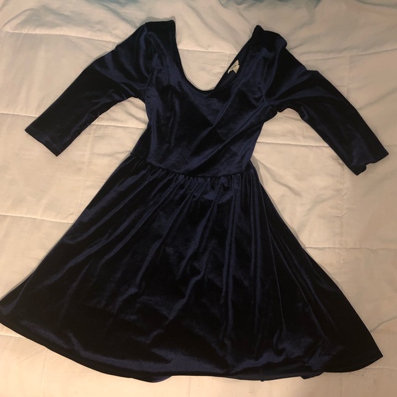 Forever 21 Dresses & Skirts - Royal Blue Velvet cross back Forever 21 dress L.